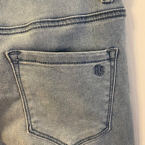 PG Embellished Fringe Hem Mid-Rise Skinny Jeans with Beaded Design Size 6 - Picture 6 of 12